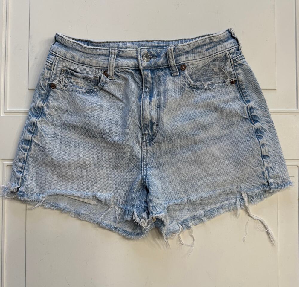 American Eagle Womens Sz 4 High Rise Mom Short Denim Jean Shorts Raw Hem